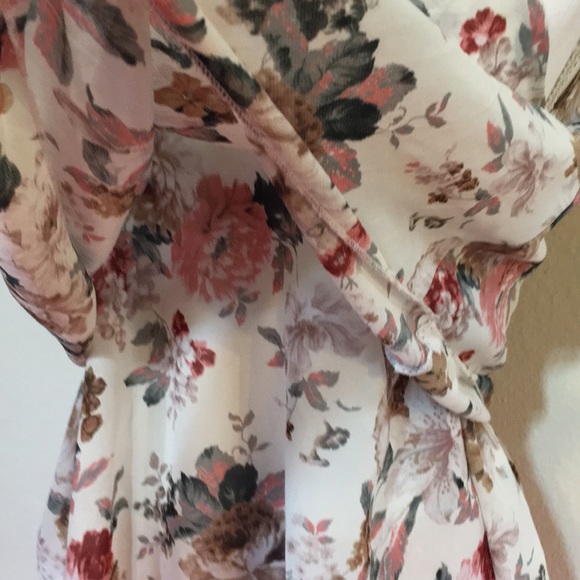 Layered floral chiffon top - Picture 6 of 6